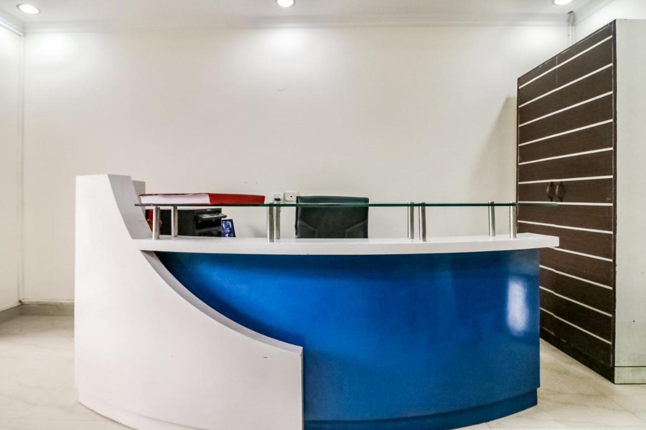 גורגאון Capital O Hotel Bms Near Appu Ghar מראה חיצוני תמונה